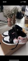 Jordan Schuhe retro pink Wuppertal - Langerfeld-Beyenburg Vorschau