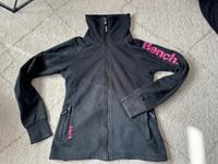 Bench Jacke Stehkragen schwarz pink Sweatshirt Sweatjacke S 36 M Hessen - Stadtallendorf Vorschau