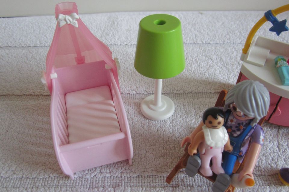 Playmobil 70210 Babyzimmer TOP in Berlin