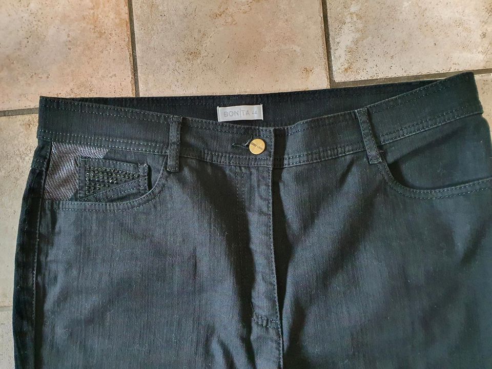 Bonita hose Gr 44 Jeanshose Sommerhose in Düsseldorf