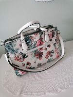 ❇️ Handtasche Tasche Damen Picard Leder Henkeltasche weiß Blumen Feldmoching-Hasenbergl - Feldmoching Vorschau