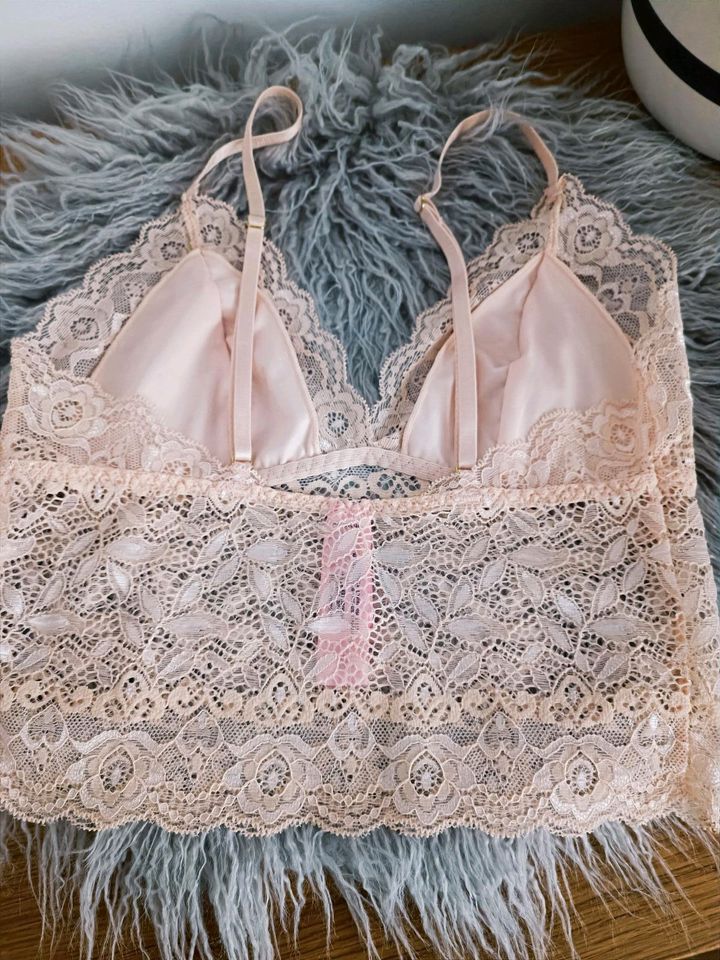 Hunkemöller Soft BH ohne Bügel  Bralette S in München