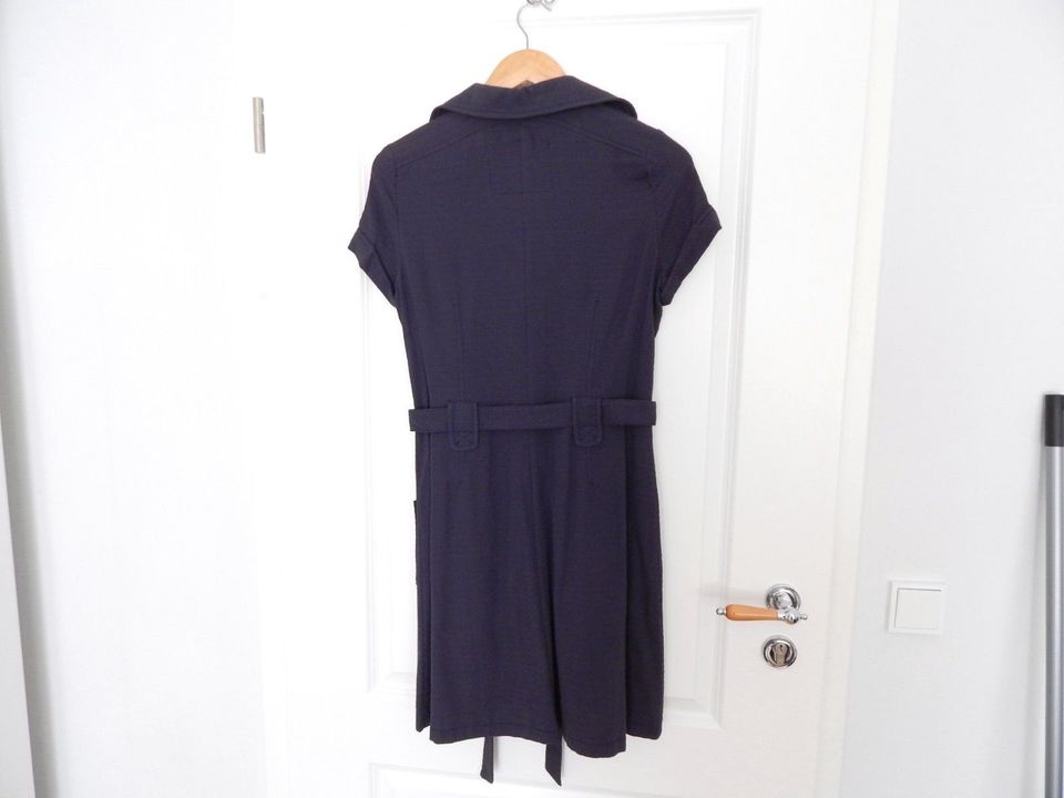 Kleid Knöpfkleid im Stil der 50er /60er H&M dunkelblau Gr. 40 in Hattersheim am Main