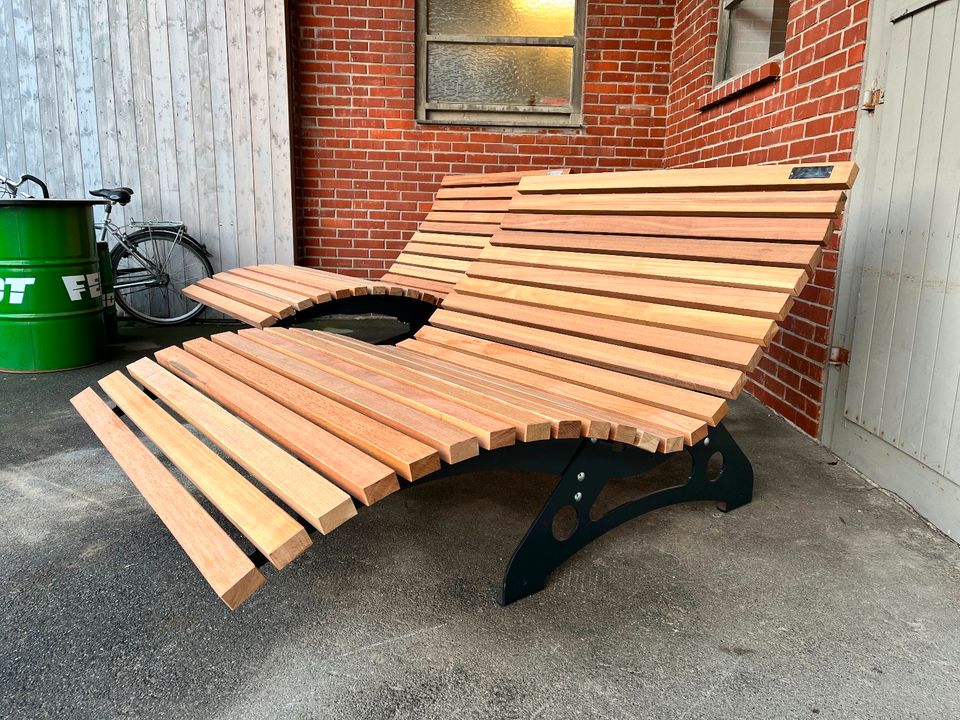 Waldsofa drehbar 1,65m XXL / Sonnenliege / Wellenliege / Relaxliege / Liegebank Bangkirai Holz in Sassenberg