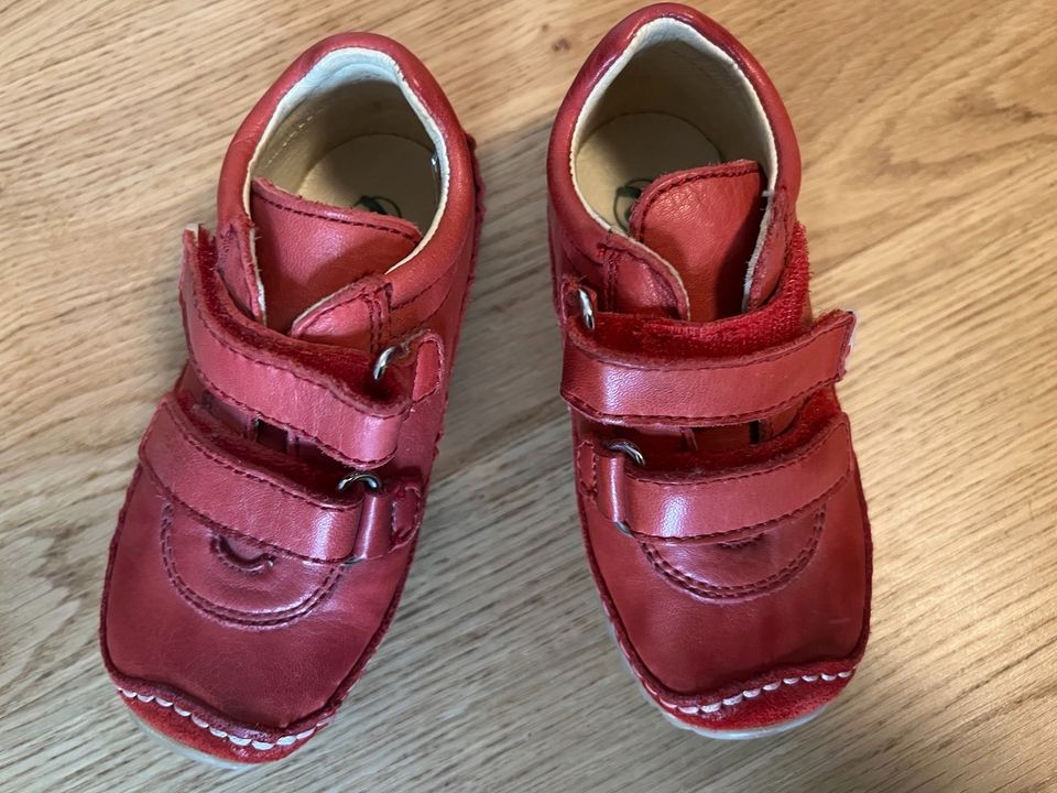 NEU Naturino CROW Nappa spazz rosso Leder, Klettschuh Gr. 23 in Berlin