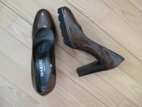Maripe Pumps NEU OVP Gr. 40 braun glänzend Nordrhein-Westfalen - Paderborn Vorschau