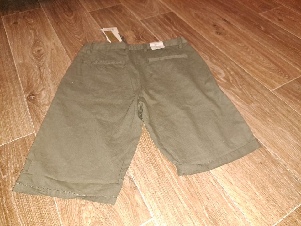 Kurze Herrenhose W 30 in Nagel