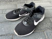 Nike Sportschuh Gr. 36,5 schwarz/ grau Brandenburg - Nauen Vorschau