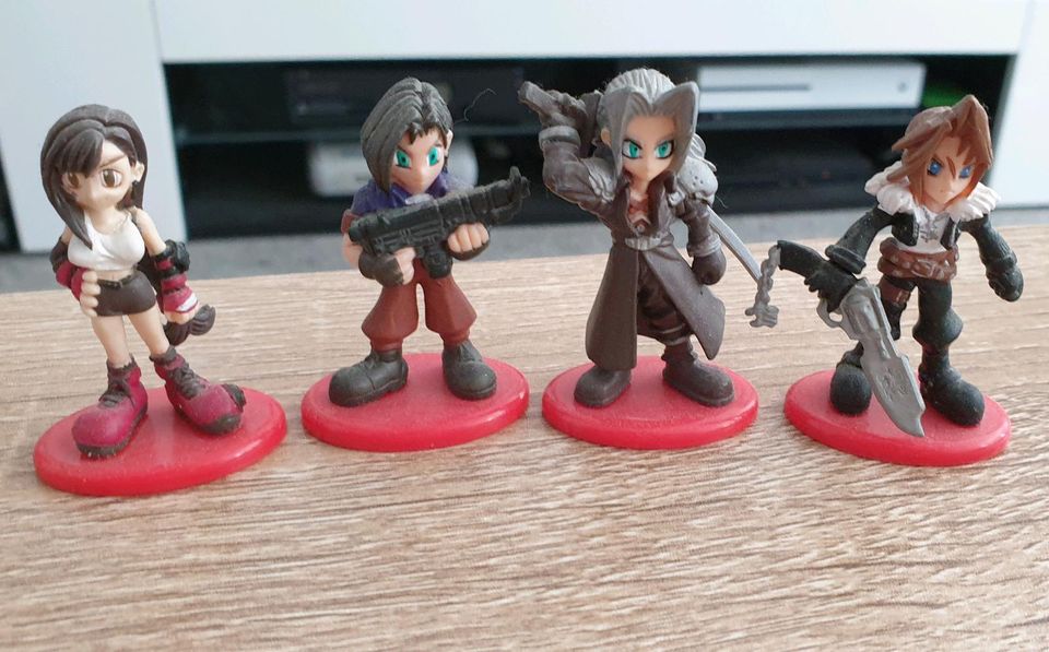 Mini Final Fantasy Figuren | Spiel/Anime/Manga in Hamburg