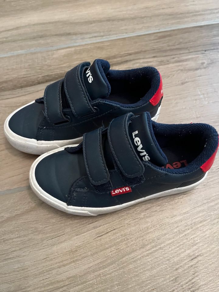 Neue Turnschuhe von Levi’s in Gr 28 in Erfurt