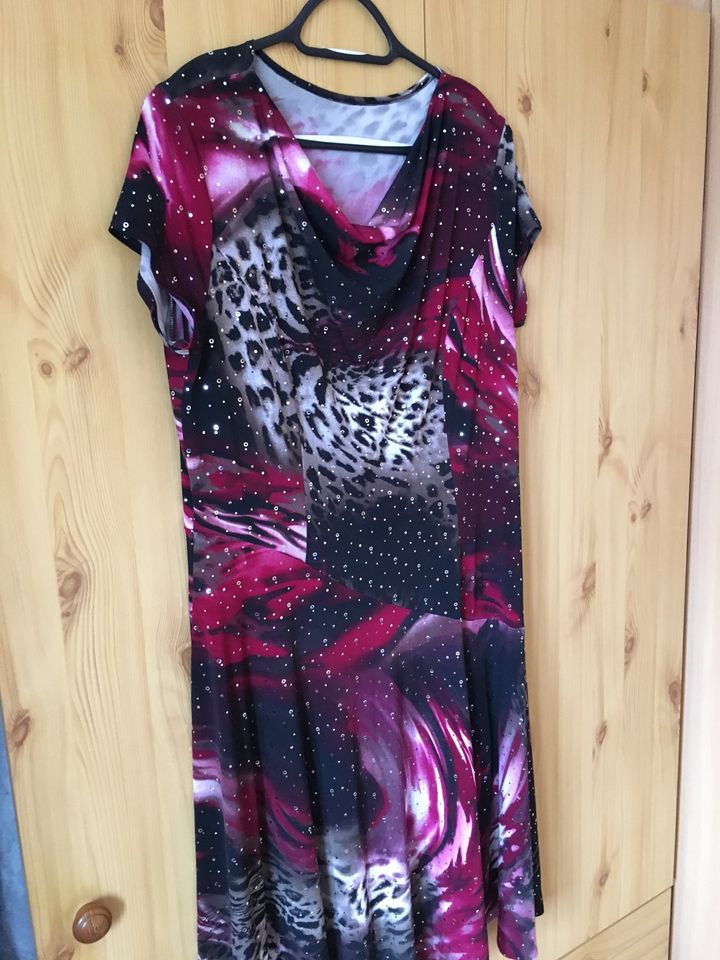 Kleid mit kurzen Armen in Kröslin