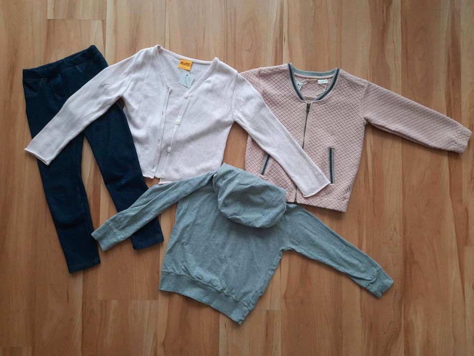 NEU  ♥️ Longsleeve, Langarmshirt TOPOLI 122  Jeans  Konvolut Pull in Kiel