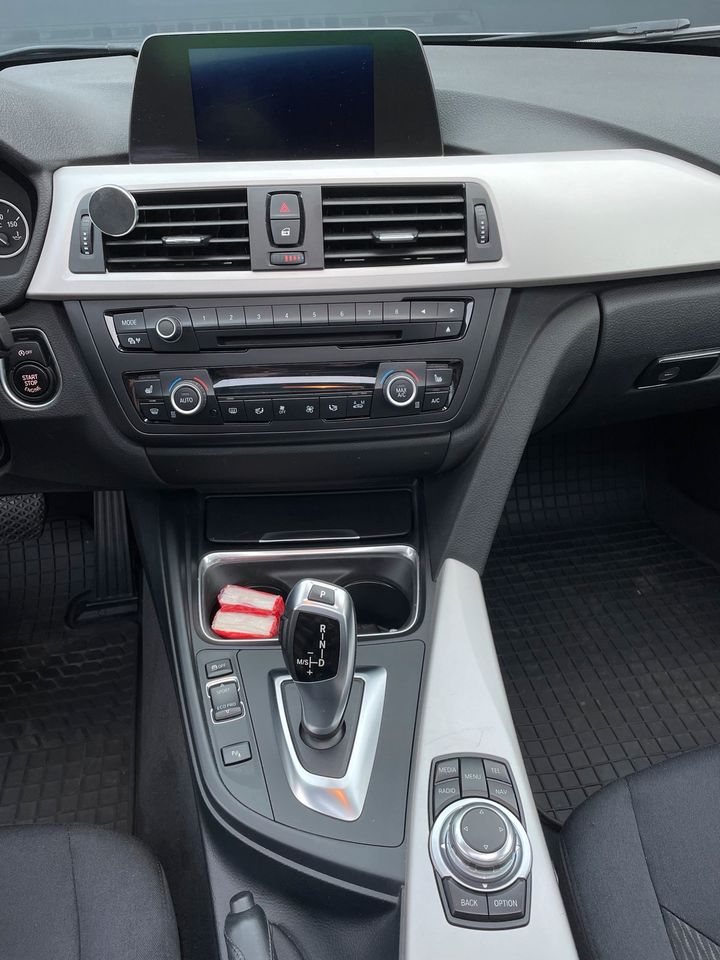 BMW 316 touring Automatik Pano Navi SH in Barmstedt