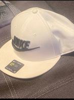 Nike cap und ecko Jacke Nordrhein-Westfalen - Goch Vorschau