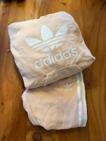 Adidas Trainingsanzug Gr. 122 Rheinland-Pfalz - Bassenheim Vorschau