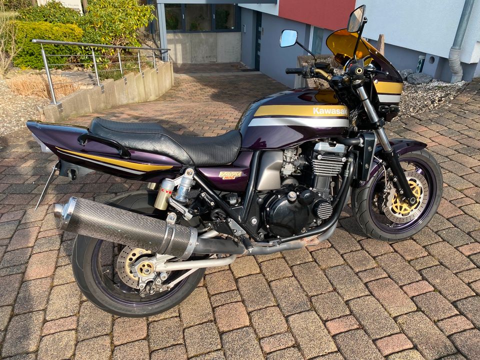 Kawasaki ZRX 1100 in Rüthen
