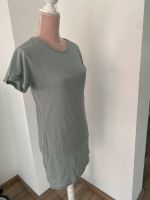 Damen T-Shirt Kleid Primark Gr. XS hellblau Nürnberg (Mittelfr) - Kleinreuth b Schweinau Vorschau