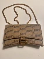 Balenciaga Hourglass Bag Wallet on a Chain Monogram Canvas Eimsbüttel - Hamburg Eimsbüttel (Stadtteil) Vorschau