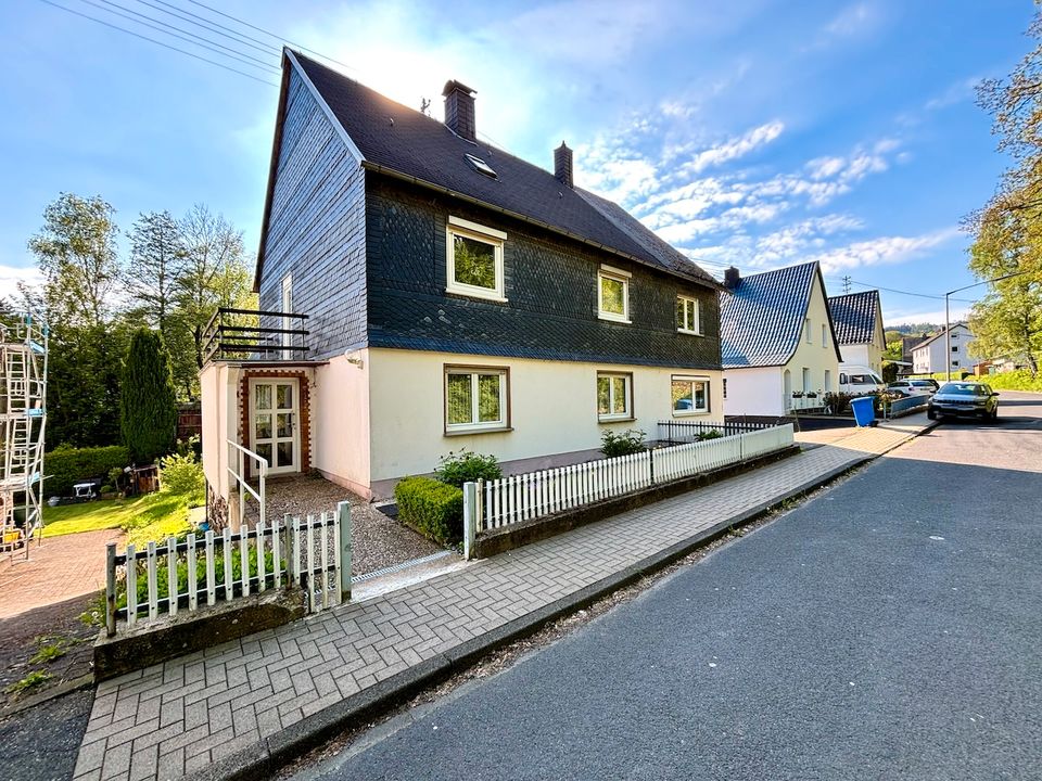 Ein- bis Zweifamilienhaus in zentraler Lage von Burbach in Burbach