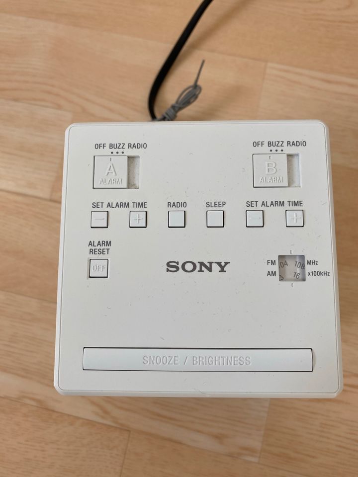 Sony ICFC1 Uhrenradio (FM Tuner, Radiowecker) in Hessen - Lohfelden | Radio  & Receiver gebraucht kaufen | eBay Kleinanzeigen ist jetzt Kleinanzeigen