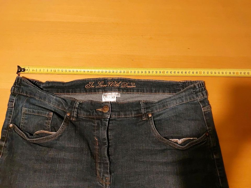 Tolle Jeans von Giada Gr. 52 für 8€ in Xanten