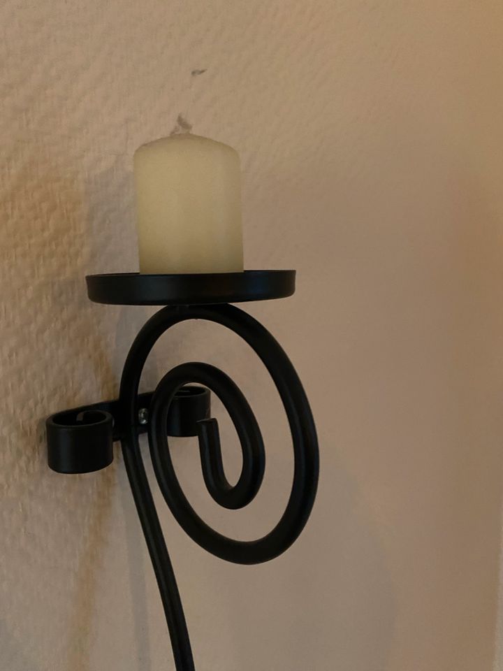 2 Wand-Kerzenhalter aus Metall, schwarz in Nastätten