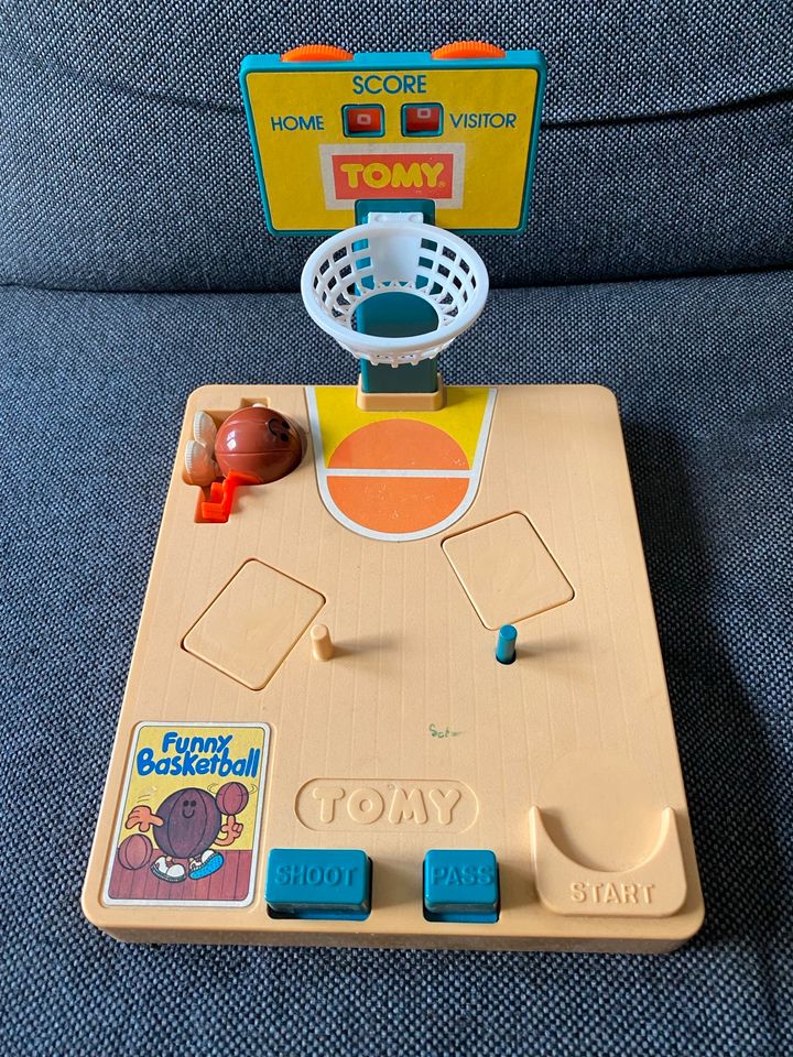 Tomy Basketball Retro Spiel in Zeitlarn