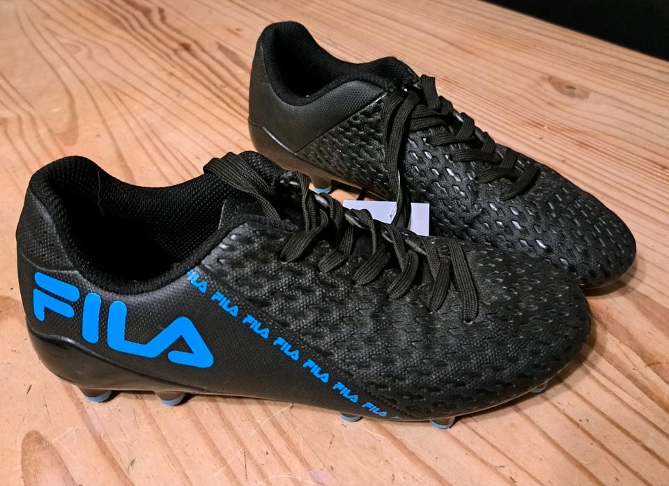 Fußballschuhe Fila in Hirten