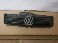 Vw Polo 9N Kühlergrill original Teil Niedersachsen - Garbsen Vorschau