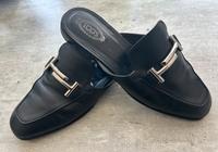 TOD’S Pantolette Leder Schwarz - Silber - Gr. 38.5 - NP 400€ Bielefeld - Senne Vorschau