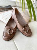 Schöne MARIPÉ Echtleder Slipper Mokassin Taupe Gr. 37 NP 159€ Bayern - Poing Vorschau