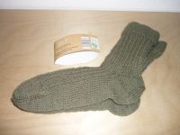 Socken NEU Gr. 41 Olive Grün Khaki Handarbeit Sockenwolle waschba Nordrhein-Westfalen - Gummersbach Vorschau