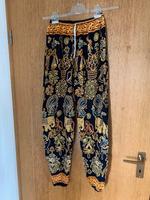 Hose Pump Harem Thailand dunkelblau Gold Hessen - Weilmünster Vorschau
