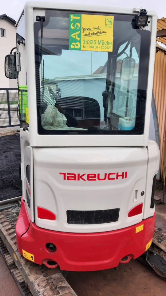 Kompaktbagger Takeuchi TB 325 V4 in Dautphetal