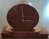 Vintage Retro Alte Aufziehbare Holz-Tischuhr Aufzieh-Uhr Suevia Hessen - Hohenahr Vorschau