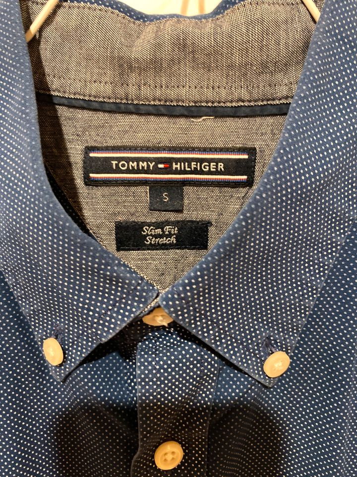 Tommy Hilfiger Herren Hemd Gr. S Slim Fit in Schalkholz