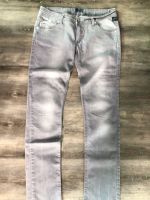 Graue G-Star Jeans Gr 32 Niedersachsen - Aurich Vorschau