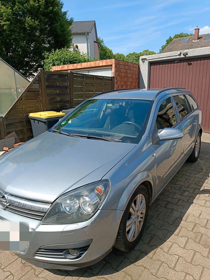 Opel Astra Caravan 1.9 Diesel Kombi in Moers