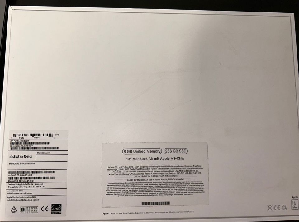 Apple MaxBook 13“ mit Apple M1-Chip in Schwarzenfeld