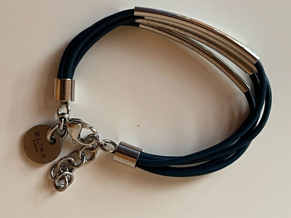 Schicke Quarz-Uhr mit passendem Armband von Elixa in Hannover