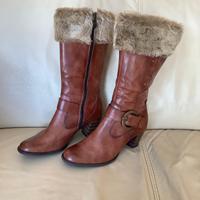 Lederstiefel m. Kunstpelz v. Tamaris, cognacfarben, Gr. 38 Bayern - Germering Vorschau