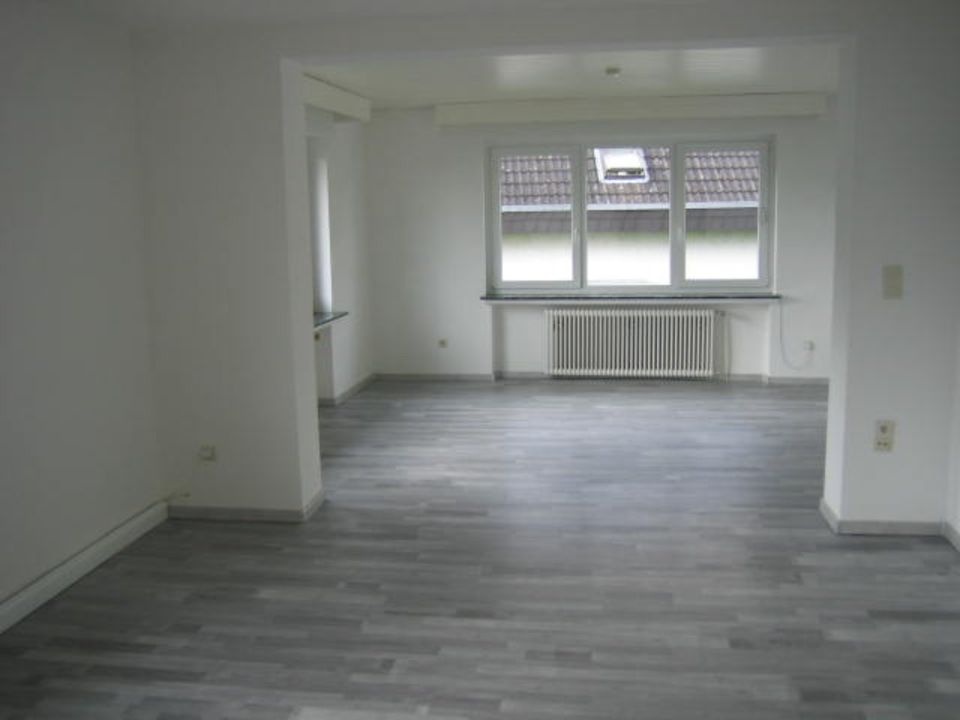 Wohnung 120 m², ruhige Lage, hell, stadtnah, Detmold. in Detmold