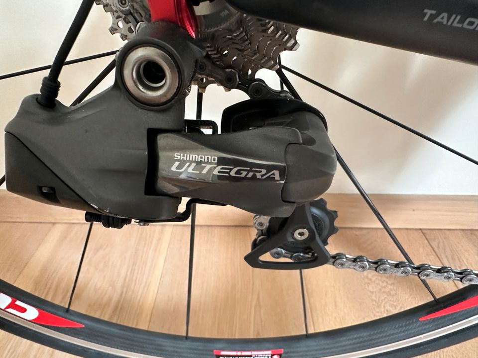 Rennrad, Carbon, el. Schaltung, DI2, Ultegra, 7,05 kg in Bielefeld