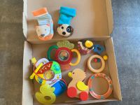 Set Verschiedene Babyspielzeug Rassel, Musikschlüssel, Ziehtier Sachsen - Waldheim Vorschau