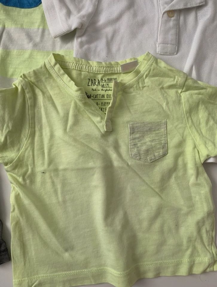 8 Stück T-Shirts, Größe 68cm in Teningen