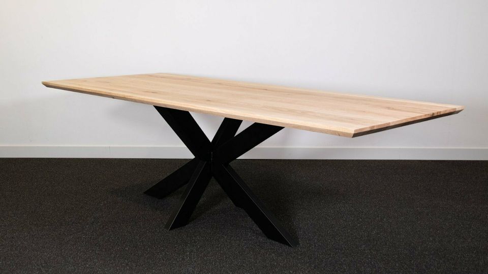 Eichentisch 200x100cm "JEDE GRÖßE MÖGLICH" Esstisch Massiv Küchentisch Schweizer Kante Massicholztisch Eichentisch Wohnzimmertisch Holztisch Design Tisch Stahlbeine Edelstahl Tischbeine in Ochtrup