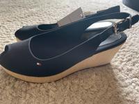 Tommy Hilfiger iconic slingback wedge heel sandals Gr.40 Hessen - Groß-Gerau Vorschau