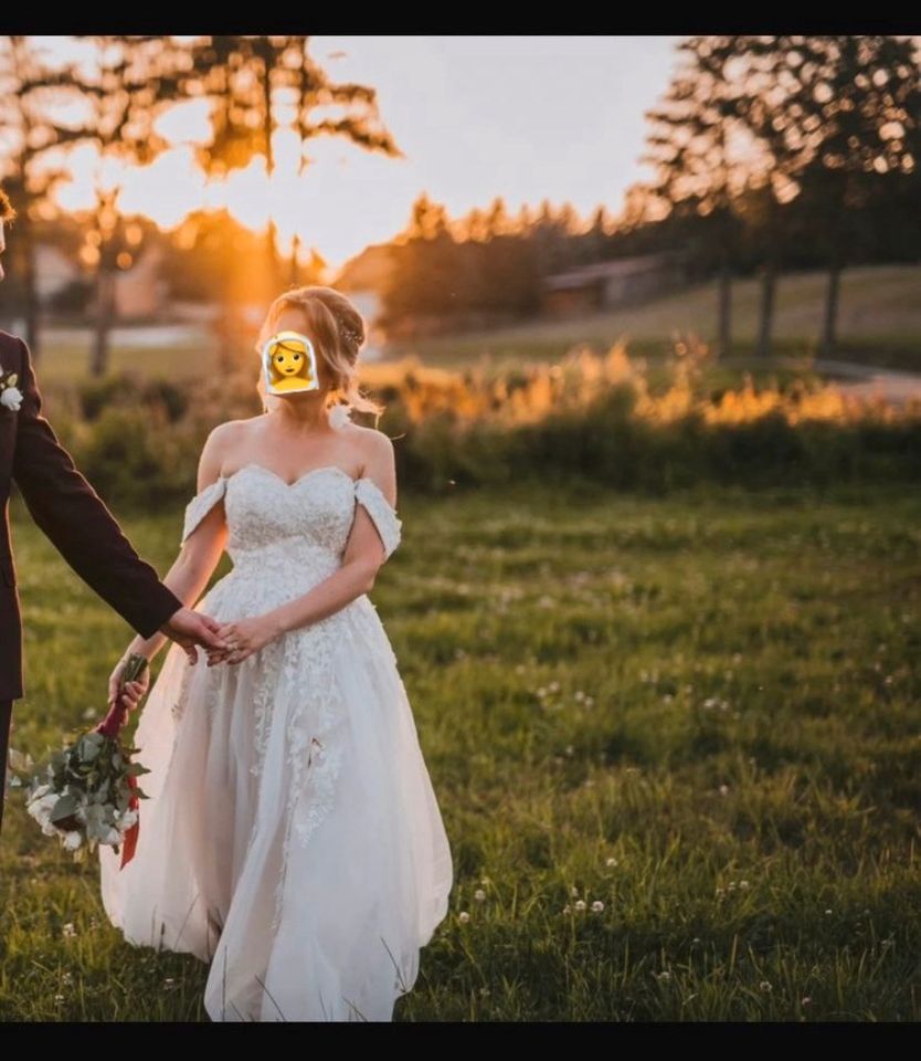 Hochzeitskleid in Burglengenfeld