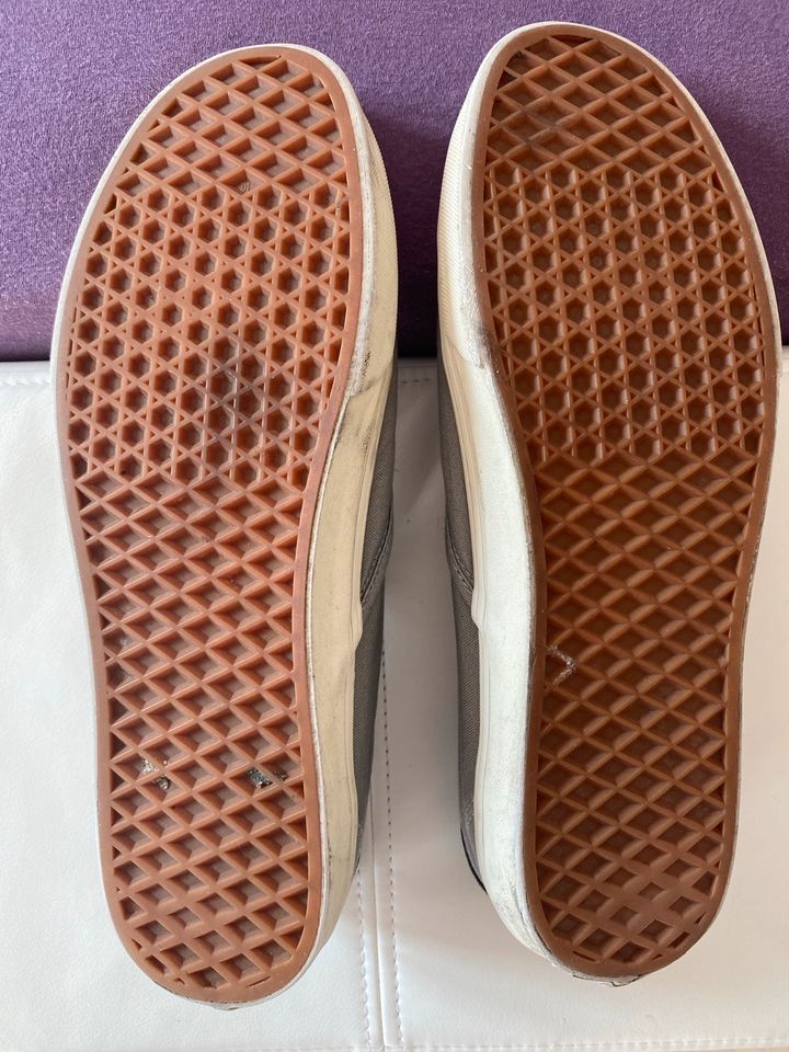 Vans Slipper  44,5 in Langenhagen