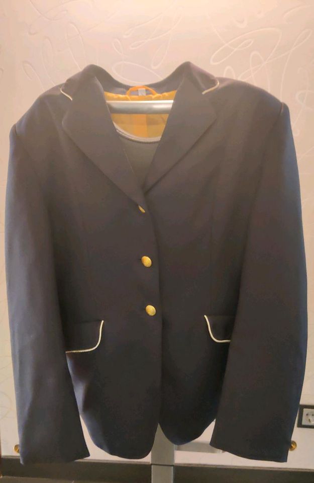 Turniersakko Jacket Isländer Bluse Gr. 40 / 42 in Saarbrücken